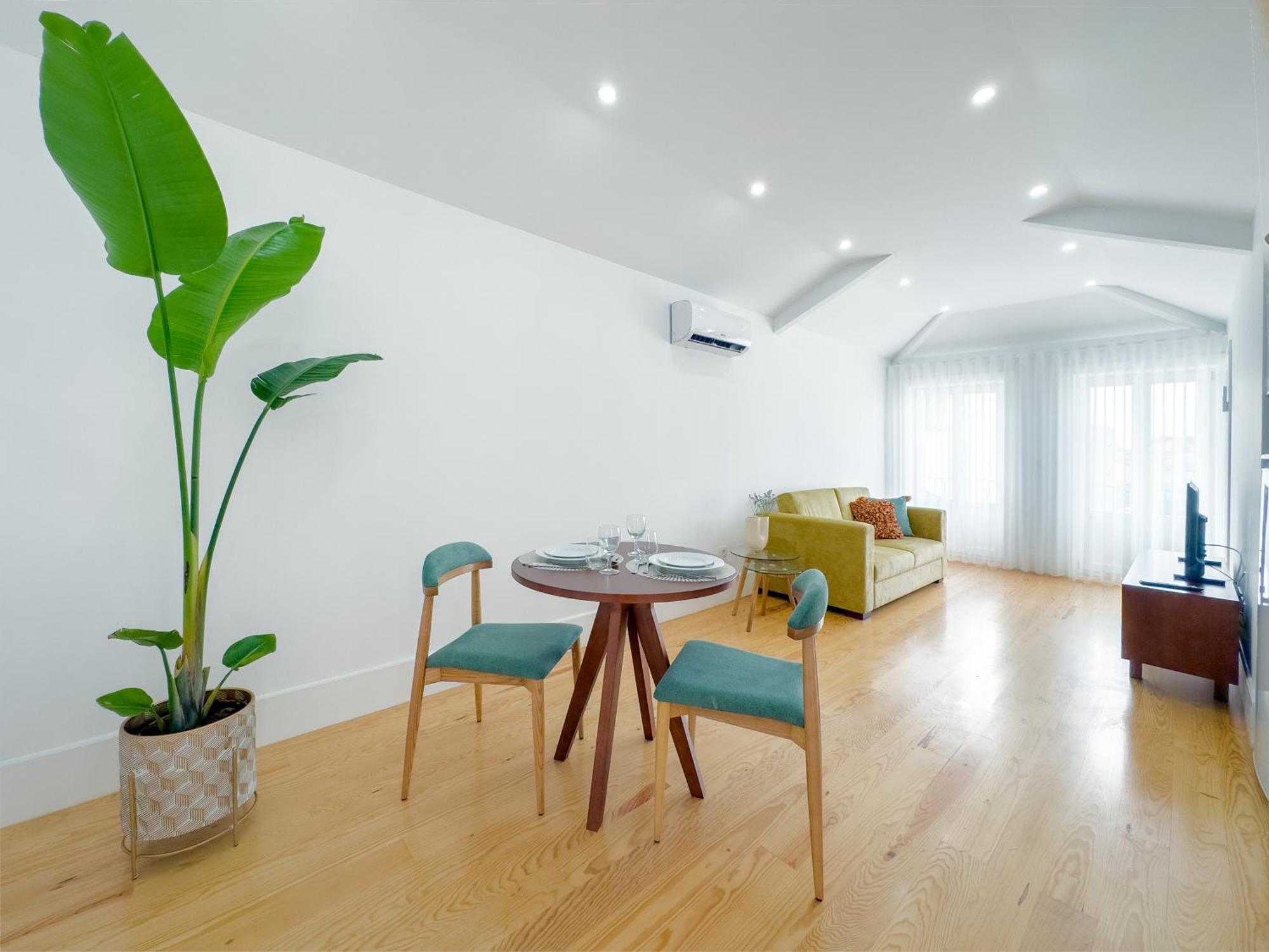 Vibrant Host Solutions-Bonfim Apartment Porto Luaran gambar